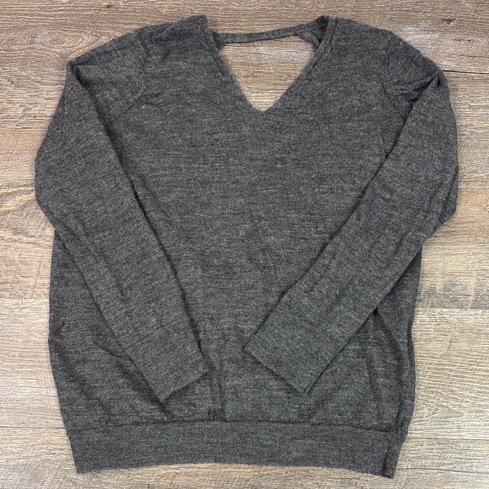 Eileen Fisher 100% Royal Alpaca V-Neck Open Back Sweater Size Small
